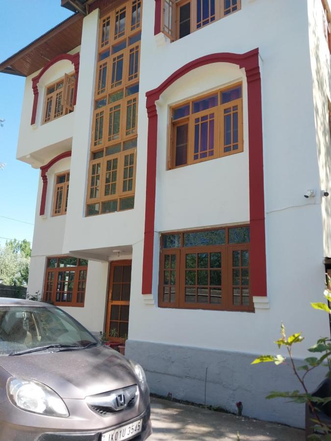 Green Resort Srīnagar Exterior foto